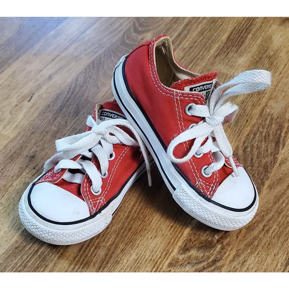 Converse All Star Chuck Taylor Sneakers Youth Size 6 RED Low Top, ADORABLE!